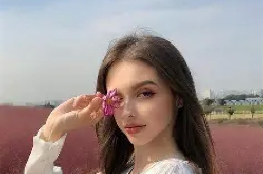 中国网红沉浮录：有人封禁有人判刑10年来只有她最坚挺